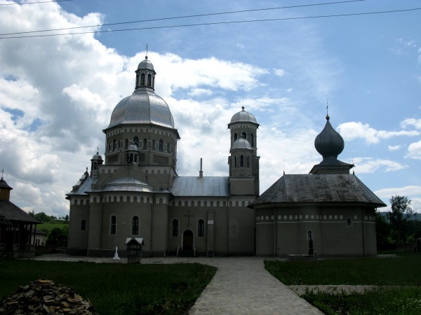Церква в селі Красноїльськ