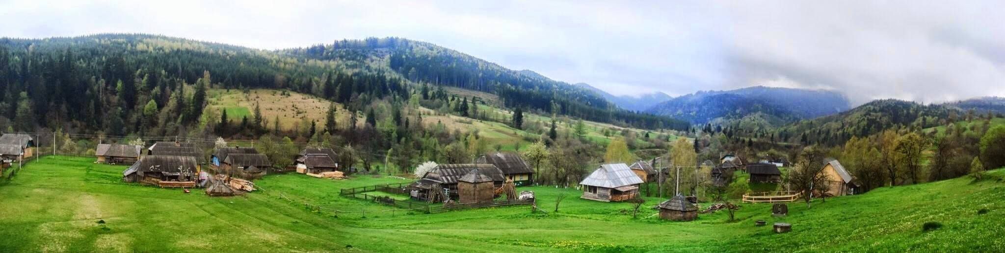 Вид на село Лужки Долинський район