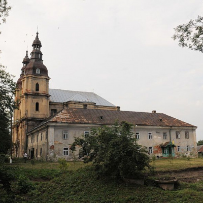 Бернардинський монастир, Гвіздець
