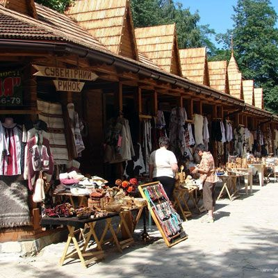 Гуцульський сувенірний базар, Яремче
