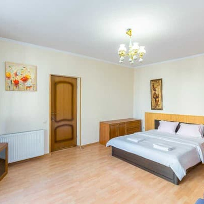 Oberig в центрі, вул. Івана Гонти 4
